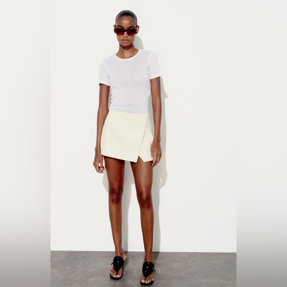 ZARA NEW WITH TAGS SKORT SHORT SKIRT ❤️